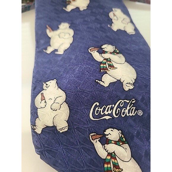 Vintage Coca-Cola Necktie Polar Bears 100% Silk 4 Inch Wide Work, Y2K - Picture 2 of 6